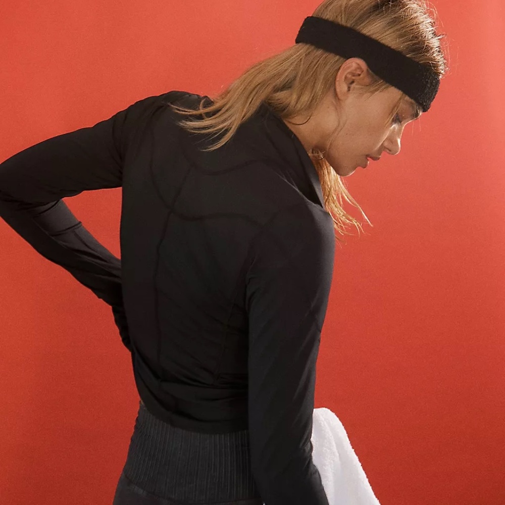 NWT Free People Run The Course Half Zip Up Layer Black Long Sleeve Gym Running - Picture 4 of 10
